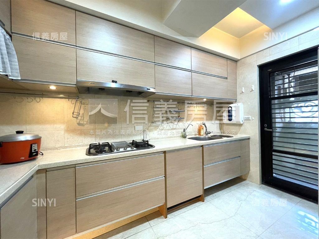 葛里芬．古典精雕豪宅房屋室內格局與周邊環境