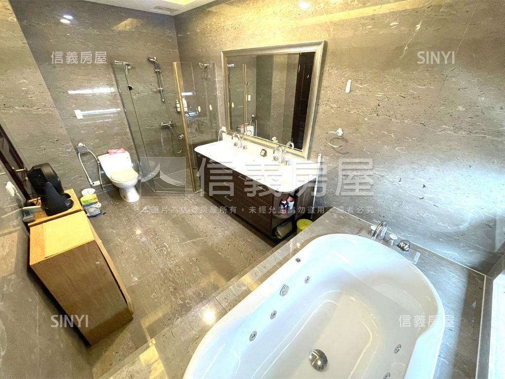 葛里芬．古典精雕豪宅房屋室內格局與周邊環境