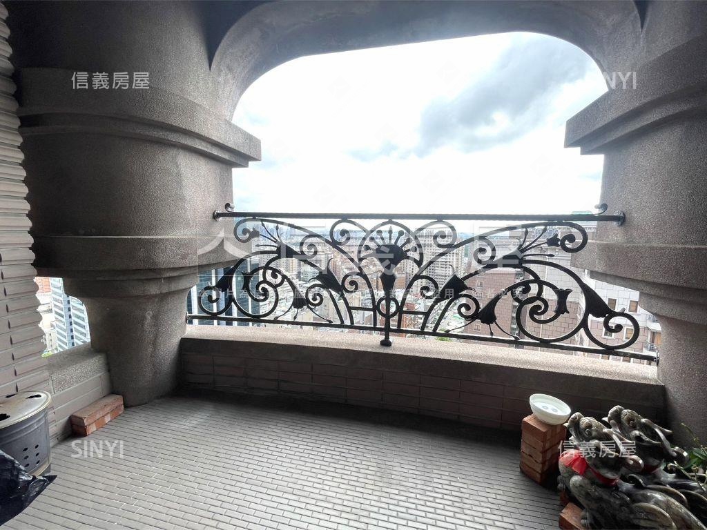 葛里芬．古典精雕豪宅房屋室內格局與周邊環境