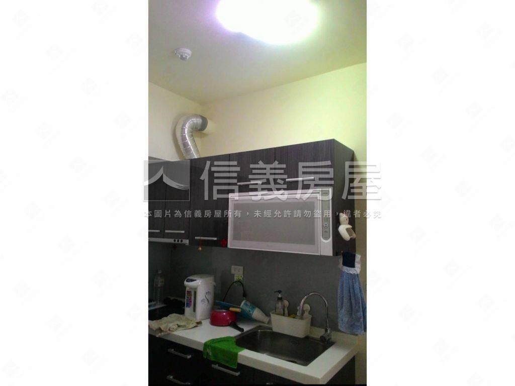 左營高鐵採光兩房房屋室內格局與周邊環境