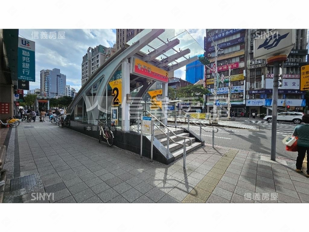 中正國中信義嘉龍房屋室內格局與周邊環境