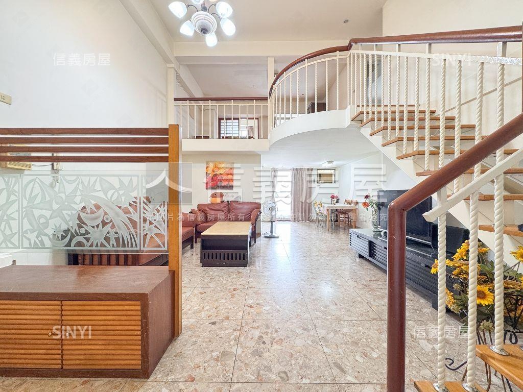 近捷運大空間視野戶附車位房屋室內格局與周邊環境