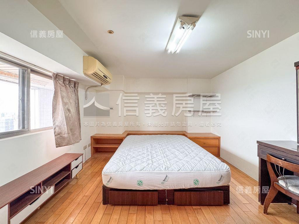 近捷運大空間視野戶附車位房屋室內格局與周邊環境