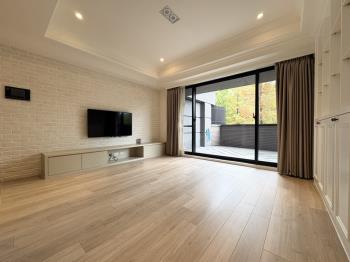 吉美敦南花園露臺三房車位