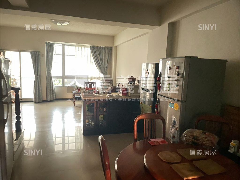 頂美孝親美車墅房屋室內格局與周邊環境