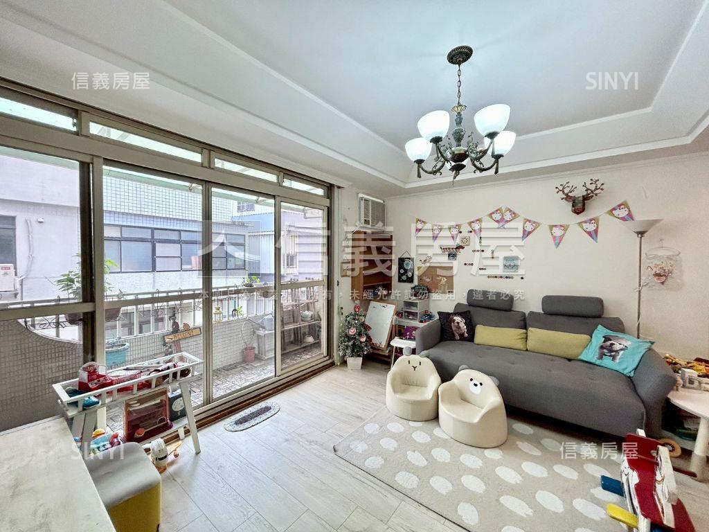 一層兩戶近附小公園大三房房屋室內格局與周邊環境