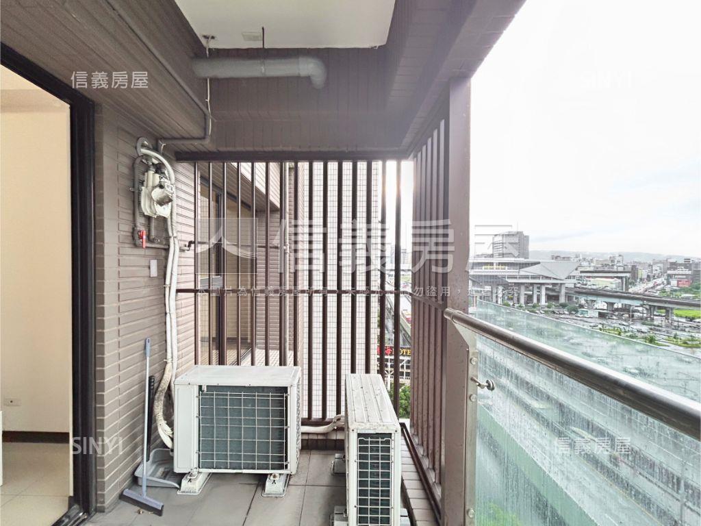 新時代採光高樓景平面車位房屋室內格局與周邊環境