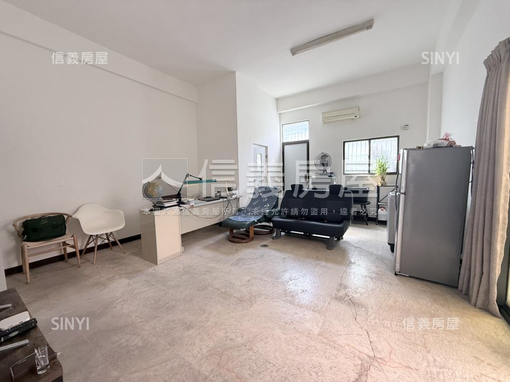 低調簡約大坪店住房屋室內格局與周邊環境