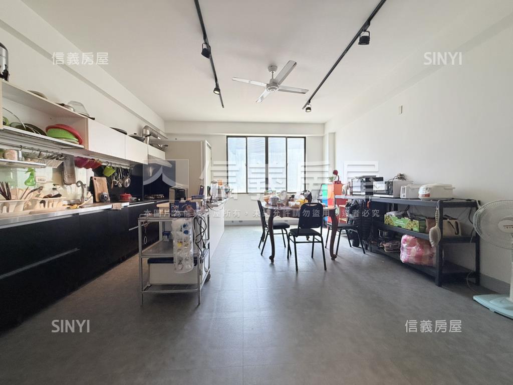 低調簡約大坪店住房屋室內格局與周邊環境