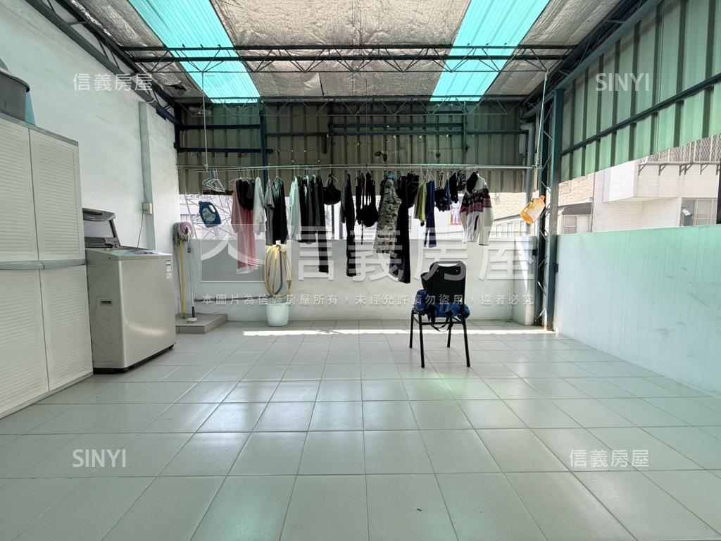 低調簡約大坪店住房屋室內格局與周邊環境