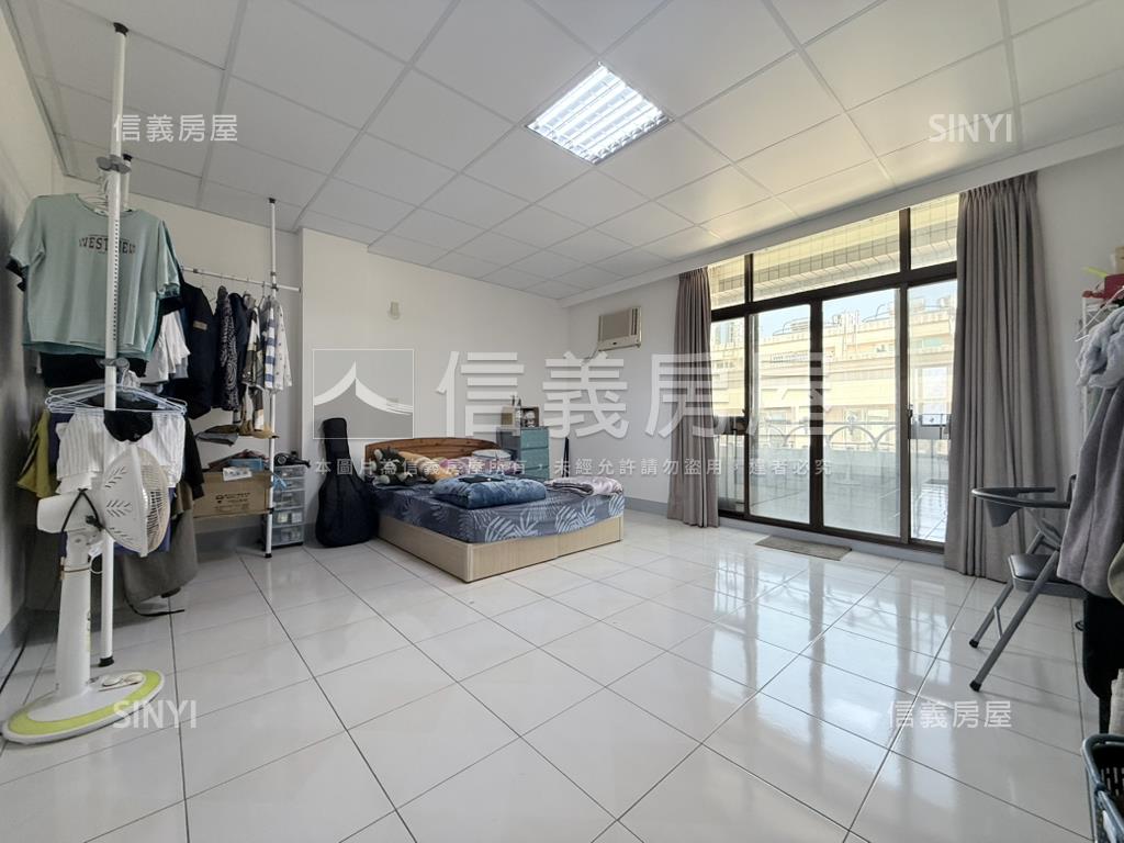 低調簡約大坪店住房屋室內格局與周邊環境