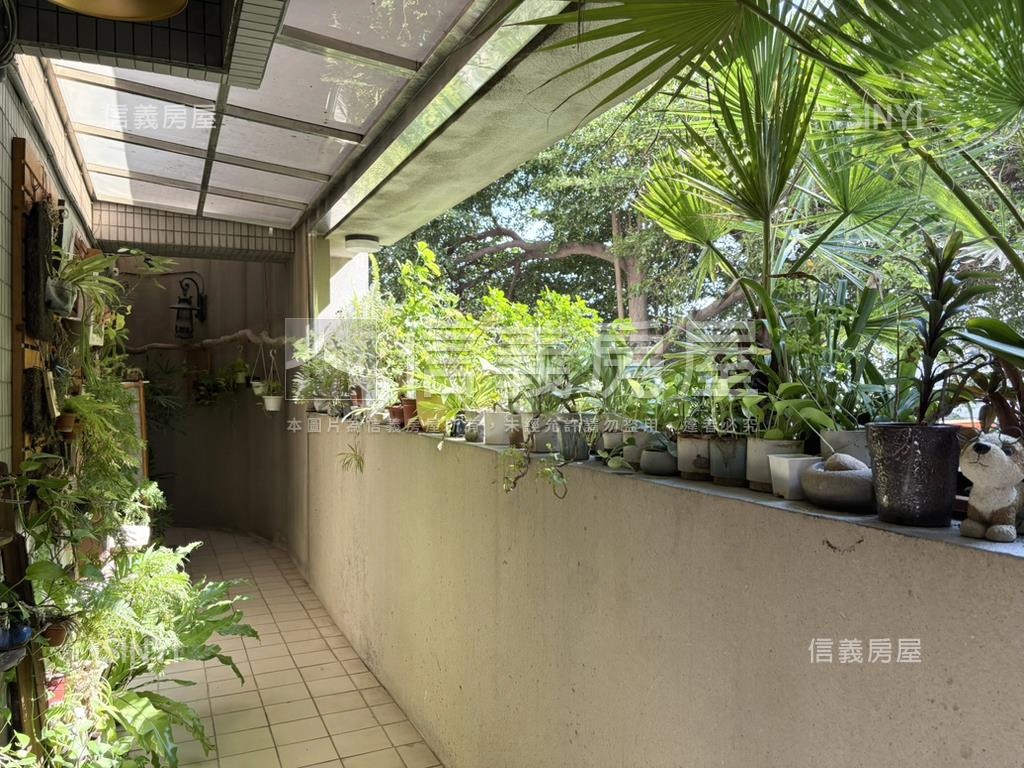 鄉林凱悅４房平車大露臺戶房屋室內格局與周邊環境