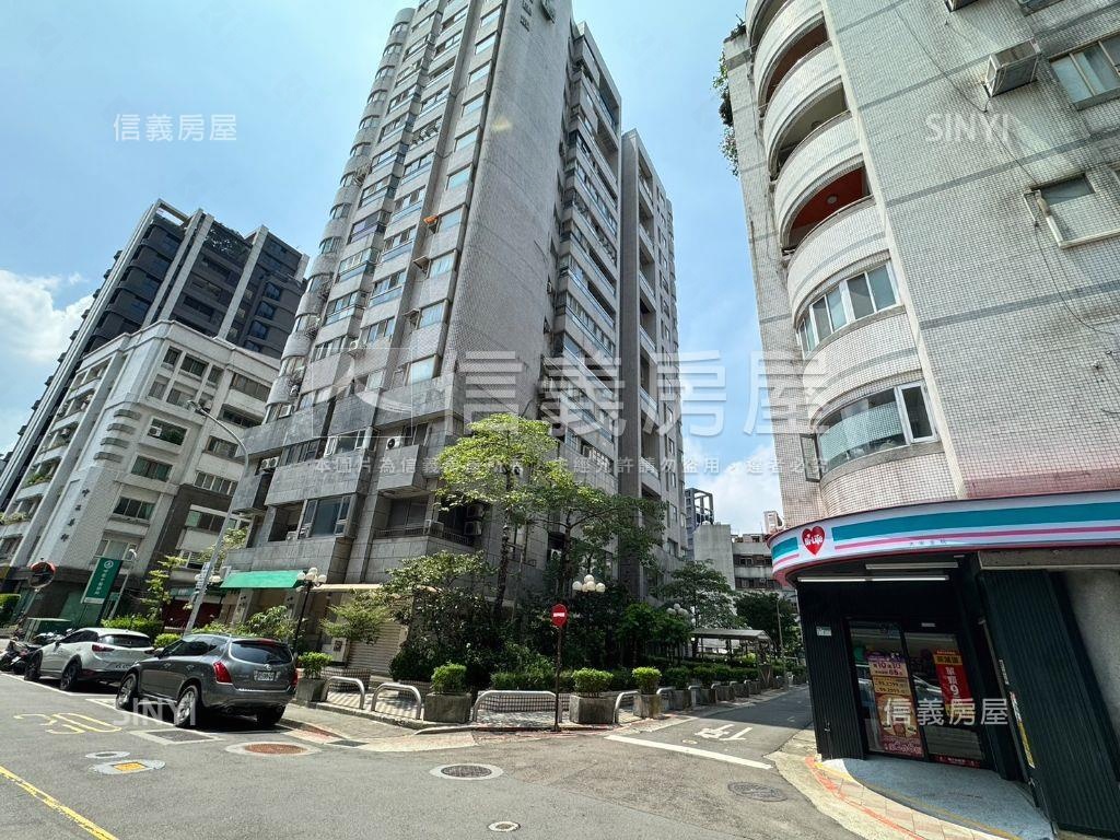 店面☆三角窗便利商店房屋室內格局與周邊環境
