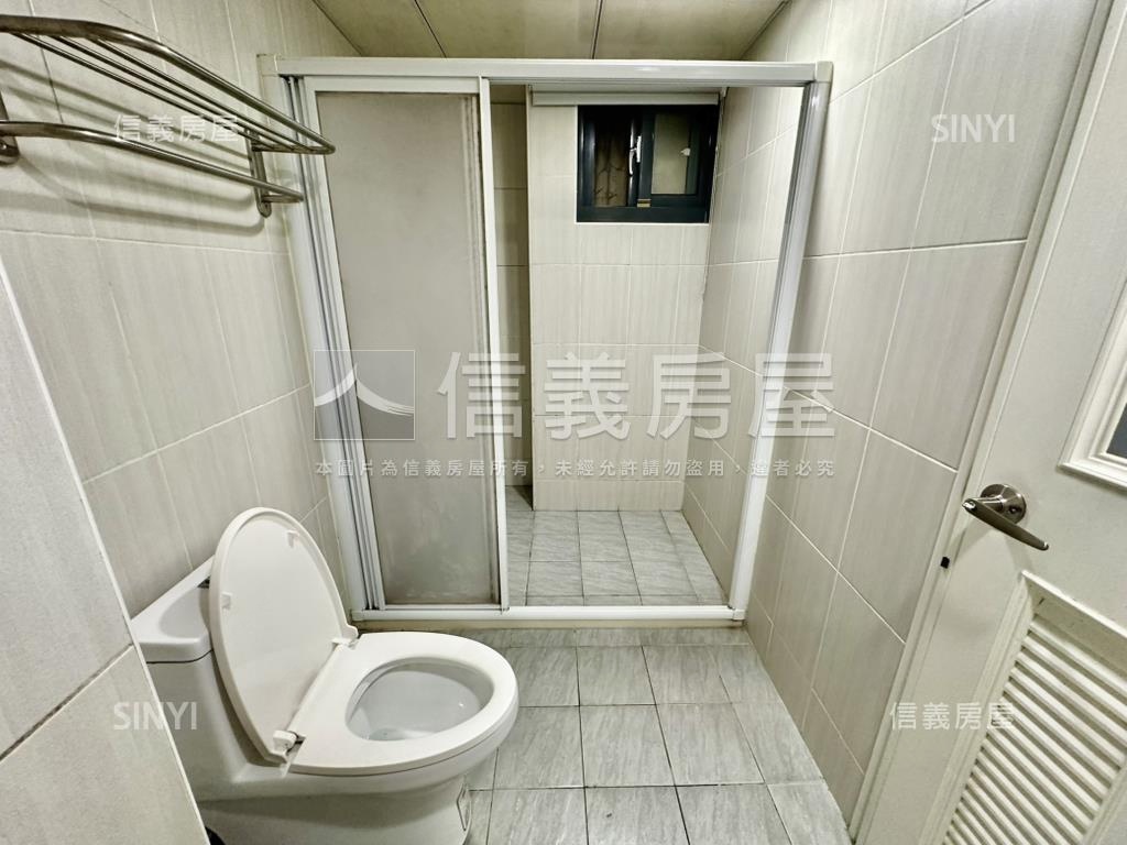 沙鹿墅悅章高質感收租別墅房屋室內格局與周邊環境
