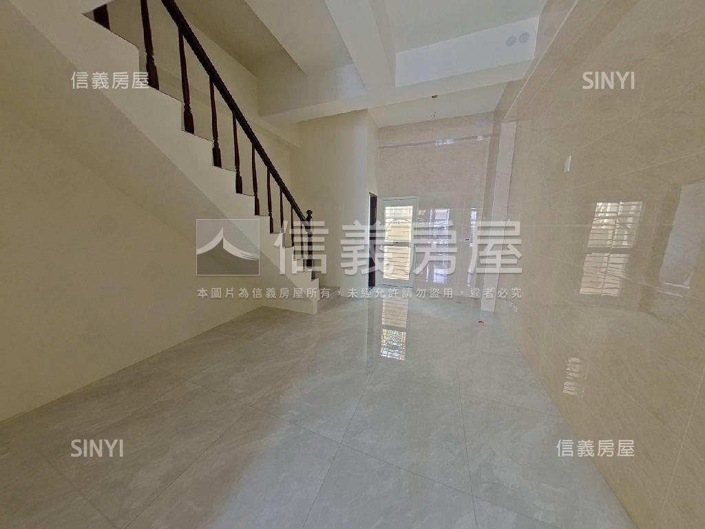 曉陽商圈全新電梯別墅房屋室內格局與周邊環境