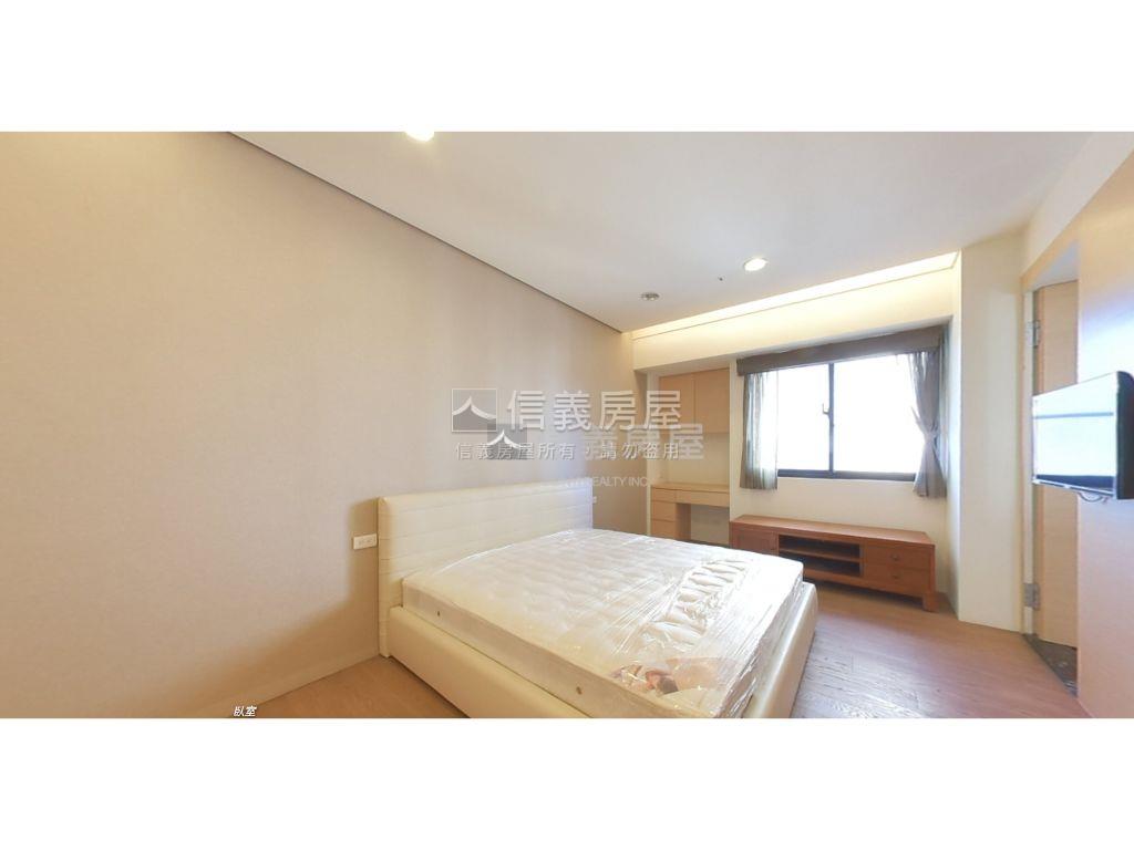誠心出售峰藝大三房房屋室內格局與周邊環境
