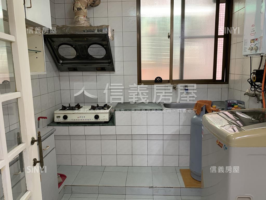 思賢國小旁公寓３樓房屋室內格局與周邊環境