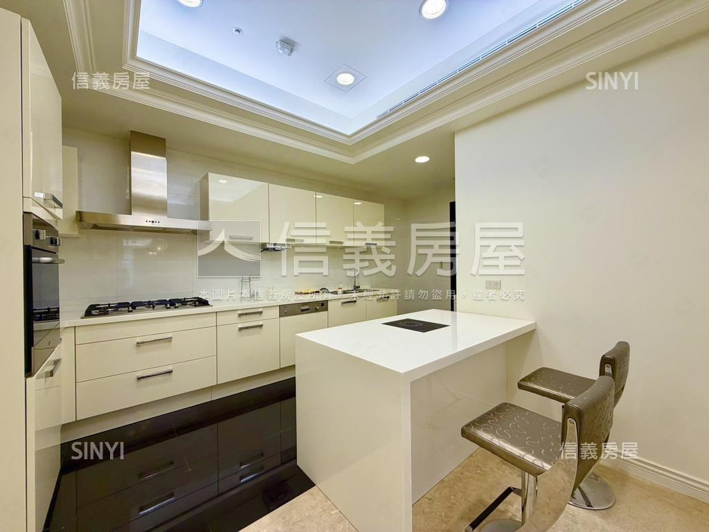 精銳紐約之星前棟視野豪邸房屋室內格局與周邊環境