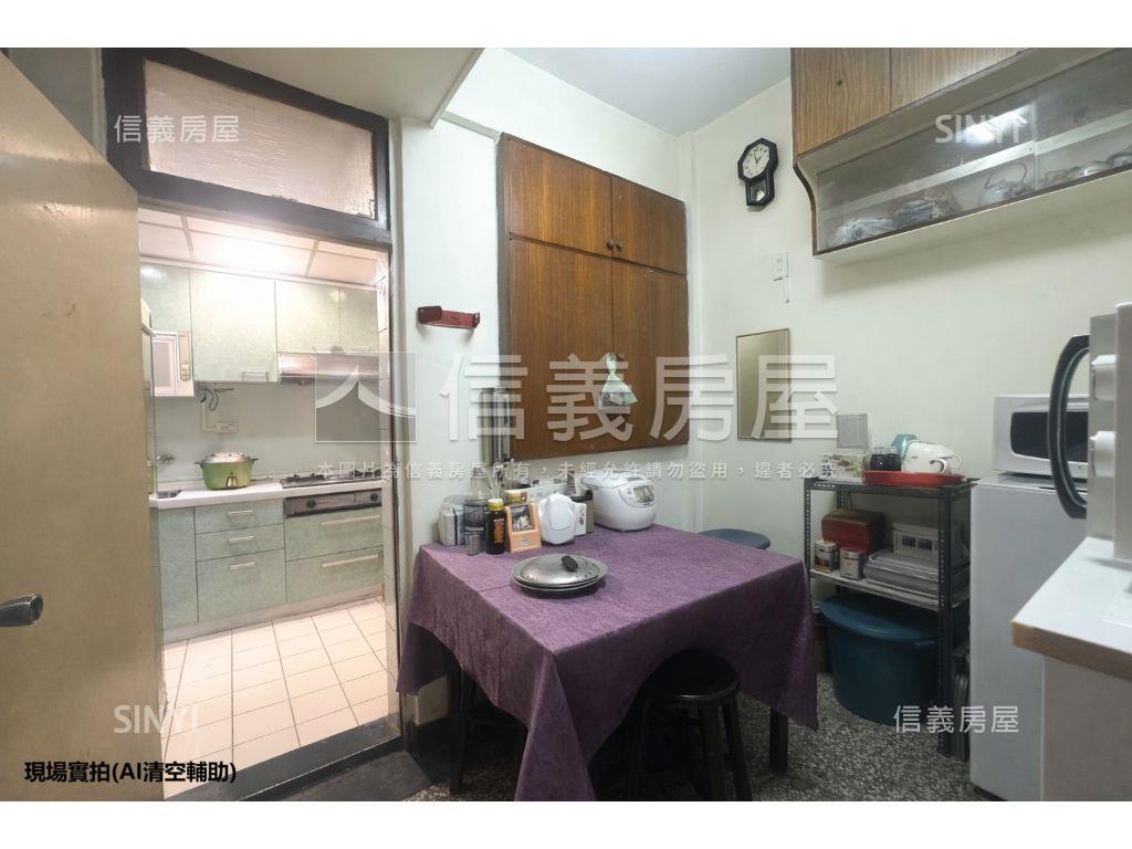 近大巨蛋邊間採光２樓房屋室內格局與周邊環境