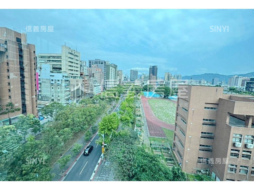 信義區邊間採光美宅房屋室內格局與周邊環境