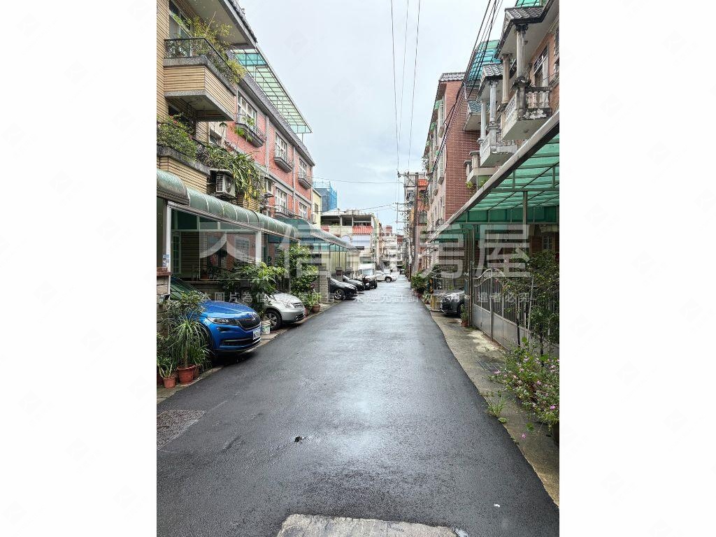 獨家◆忠孝商圈靜巷透天房屋室內格局與周邊環境