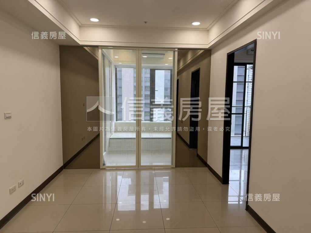 合康新世紀精緻朝南兩房房屋室內格局與周邊環境