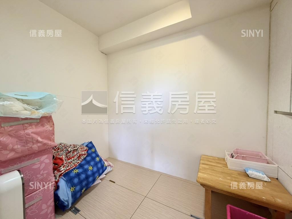 天琴高樓採光兩房平面車位房屋室內格局與周邊環境