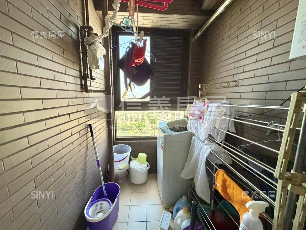 天琴高樓採光兩房平面車位房屋室內格局與周邊環境