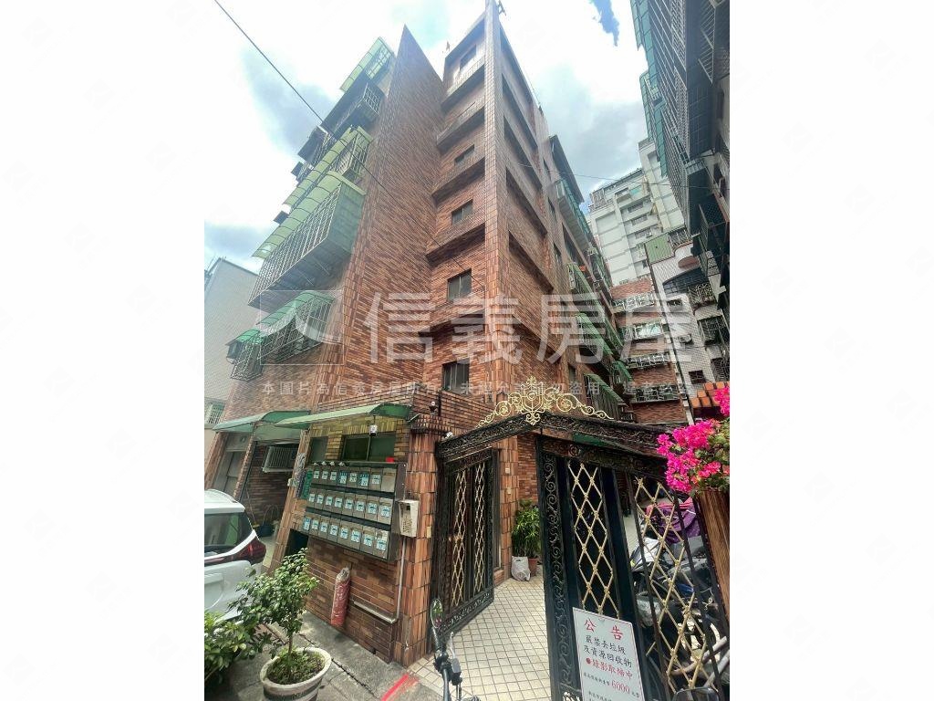 稀有長安溫馨電梯兩房車位房屋室內格局與周邊環境