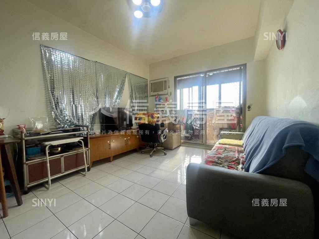春福聯合國三房附車位房屋室內格局與周邊環境