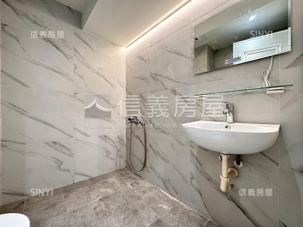 農十六畫世紀成家三房房屋室內格局與周邊環境