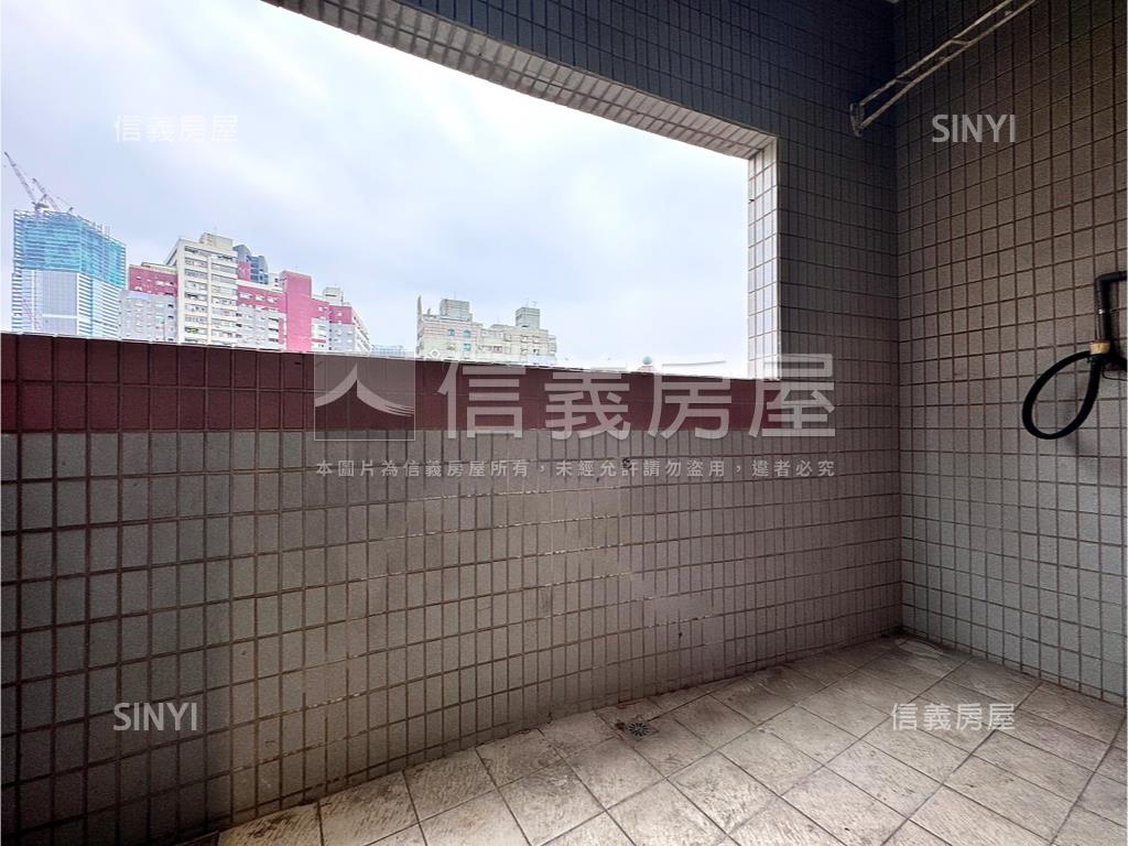 農十六畫世紀成家三房房屋室內格局與周邊環境