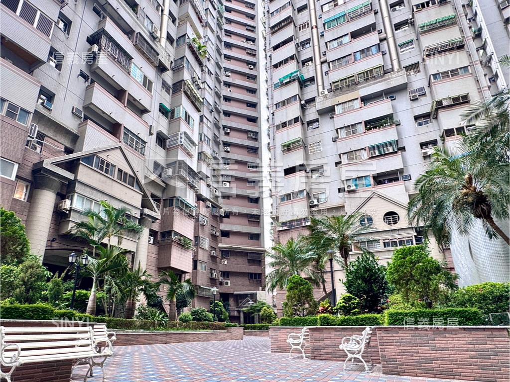 農十六畫世紀成家三房房屋室內格局與周邊環境
