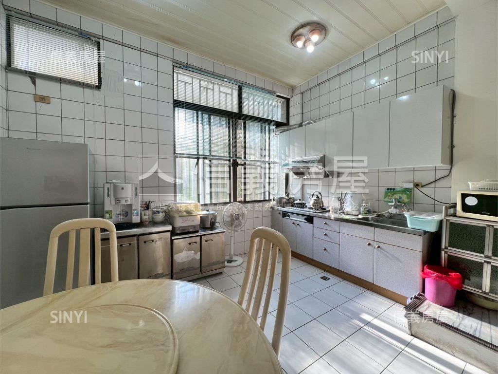 山景綠意相伴✿庭院美宅✿房屋室內格局與周邊環境