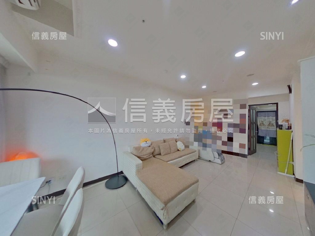 成功御美學３房車位房屋室內格局與周邊環境