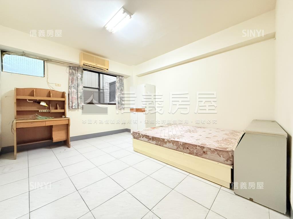 四維一路低總四房車位房屋室內格局與周邊環境