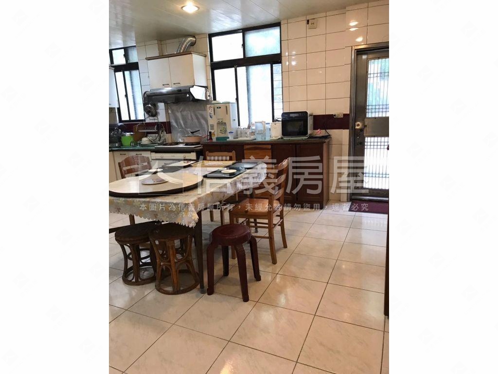 致遠三路透天房屋室內格局與周邊環境