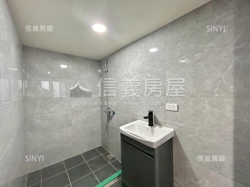 三民國中．整新透天房屋室內格局與周邊環境