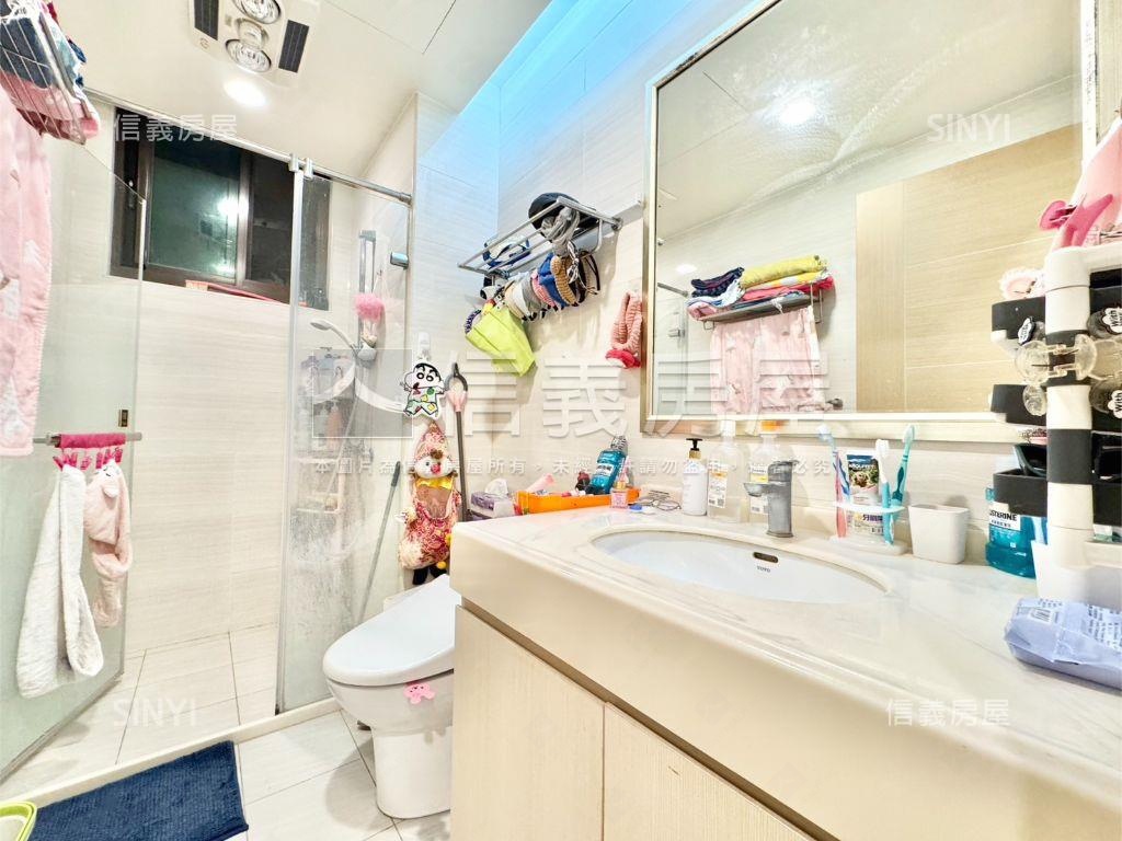 大藝術家Ｂ區美裝三房車位房屋室內格局與周邊環境