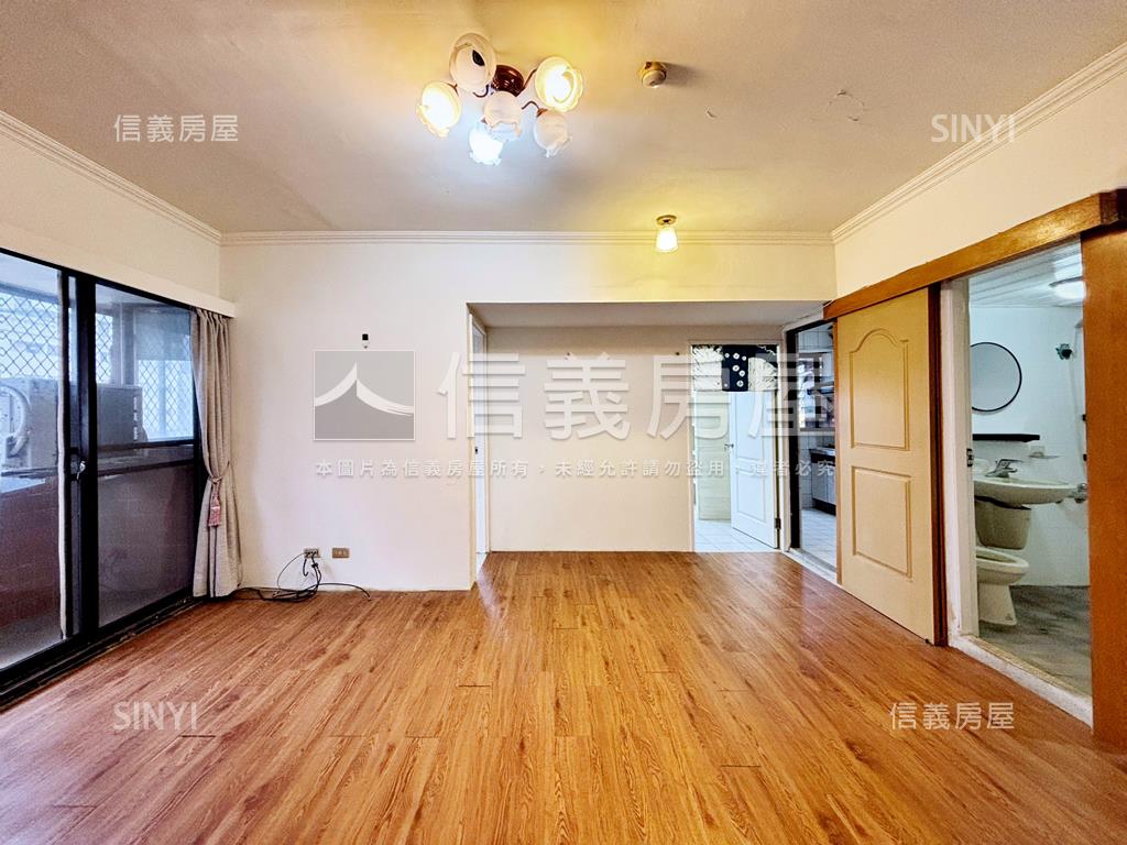 北區邊間次頂樓電梯兩房房屋室內格局與周邊環境