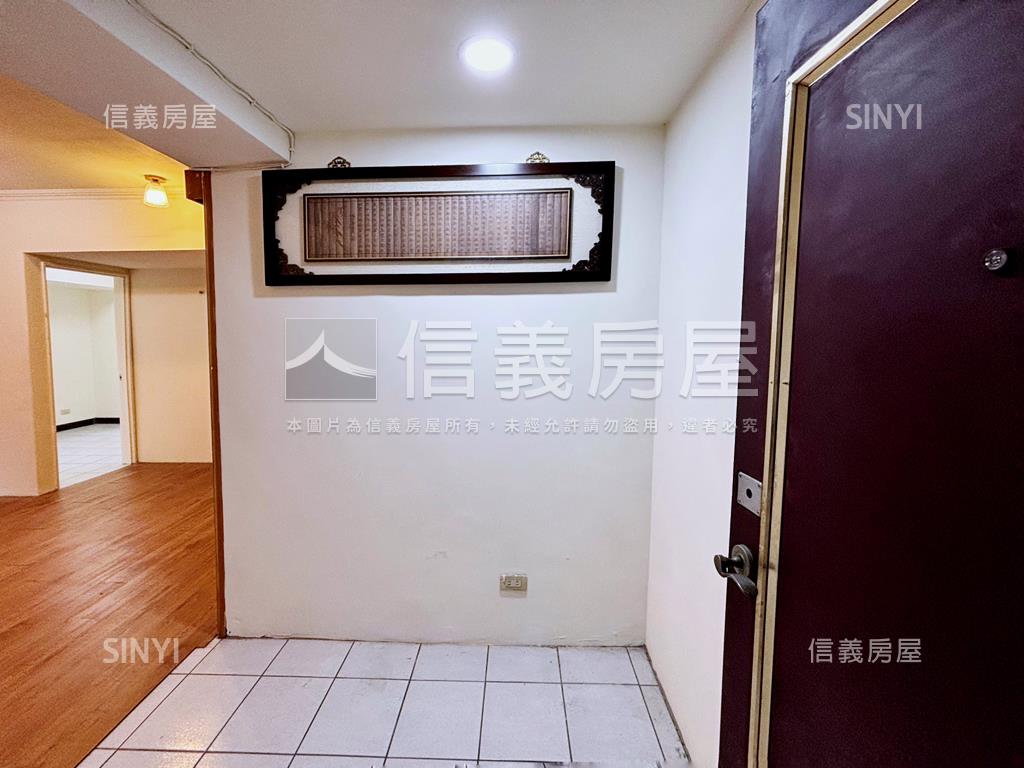 北區邊間次頂樓電梯兩房房屋室內格局與周邊環境