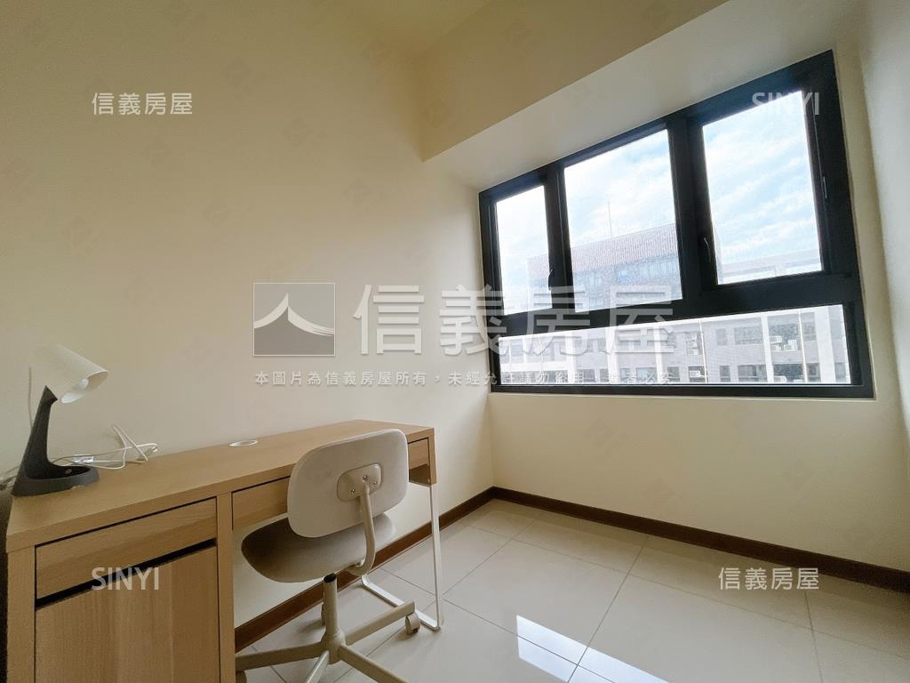 幸福成帝王戶兩房平車房屋室內格局與周邊環境