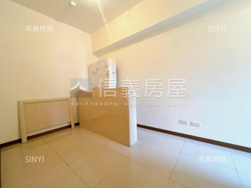 幸福成帝王戶兩房平車房屋室內格局與周邊環境