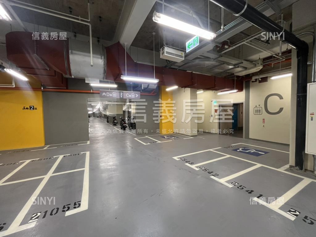 幸福成帝王戶兩房平車房屋室內格局與周邊環境