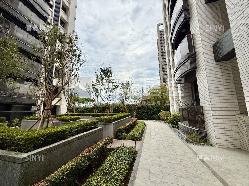 中鋼橋頭欣橋之心２房平車房屋室內格局與周邊環境