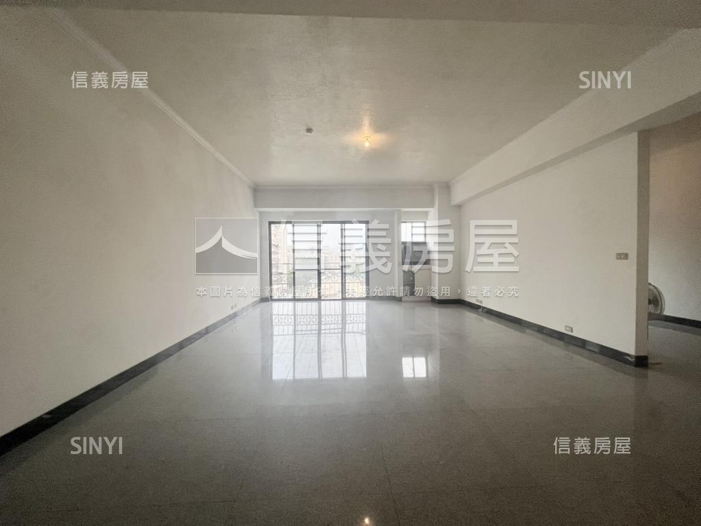 近忠孝國小大坪數四房房屋室內格局與周邊環境