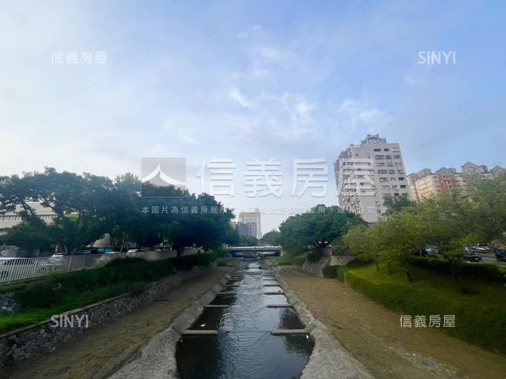 近忠孝國小大坪數四房房屋室內格局與周邊環境