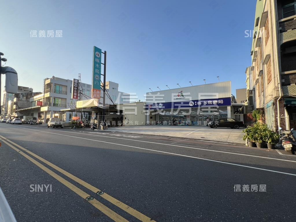新營約３６０坪潛力土地房屋室內格局與周邊環境