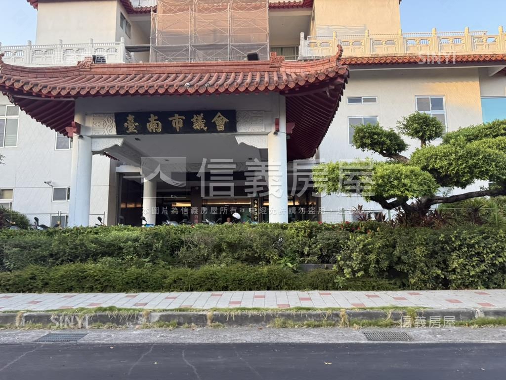 新營約３６０坪潛力土地房屋室內格局與周邊環境