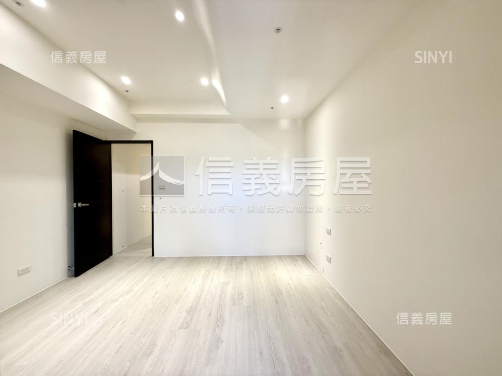 世界花園景觀高樓小豪宅房屋室內格局與周邊環境